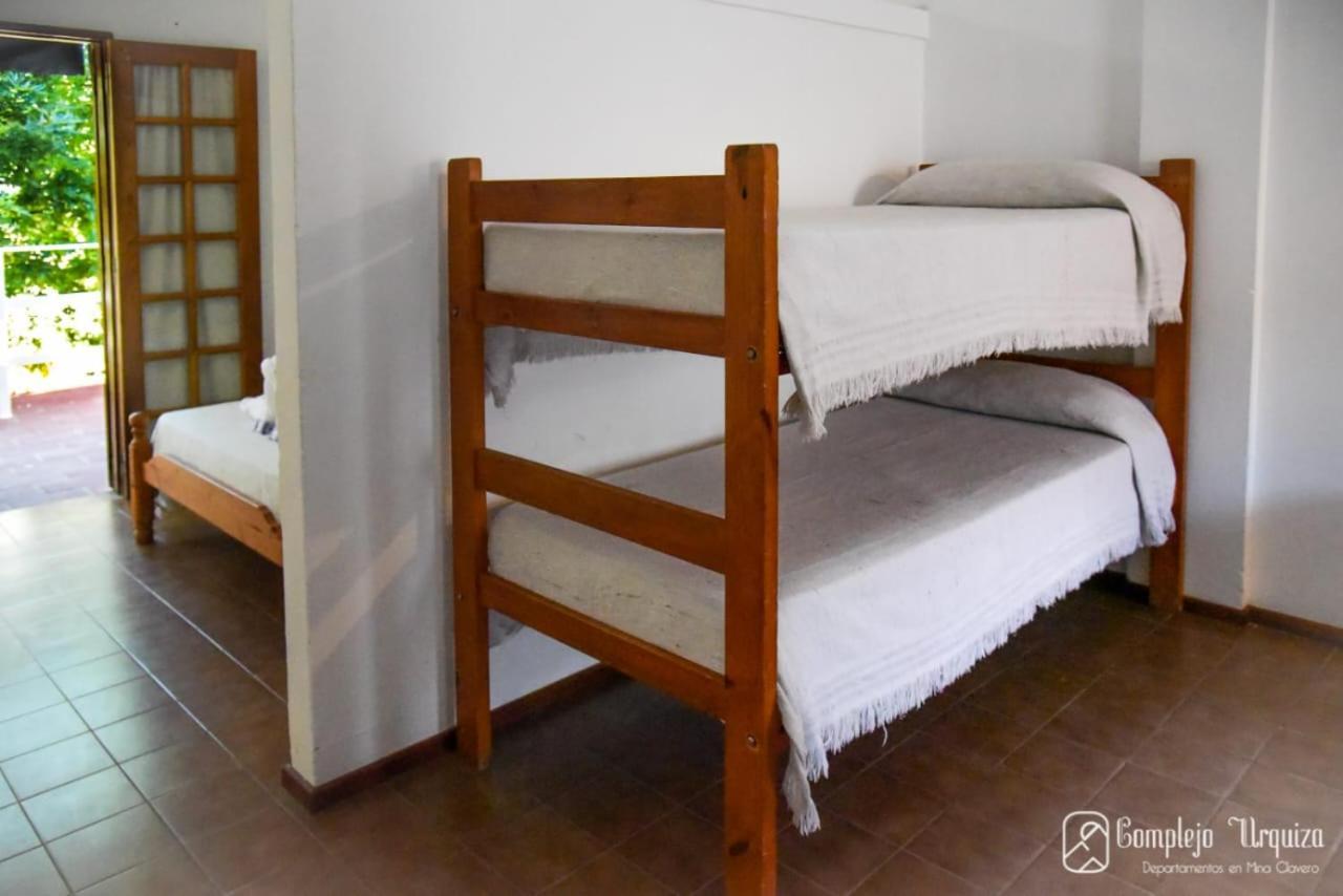 Complejo Urquiza Departamentos Apartment Мина Клаверо Екстериор снимка