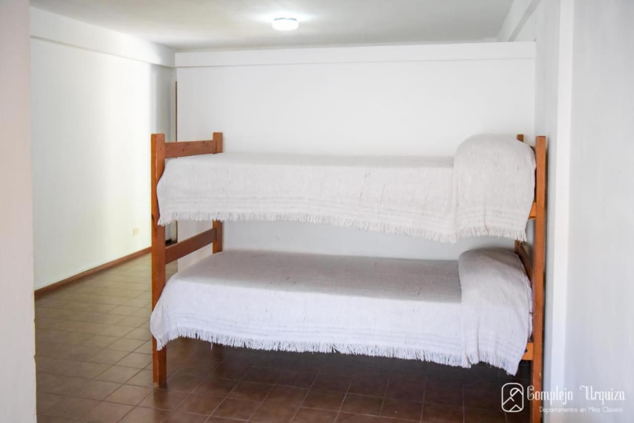 Complejo Urquiza Departamentos Apartment Мина Клаверо Екстериор снимка